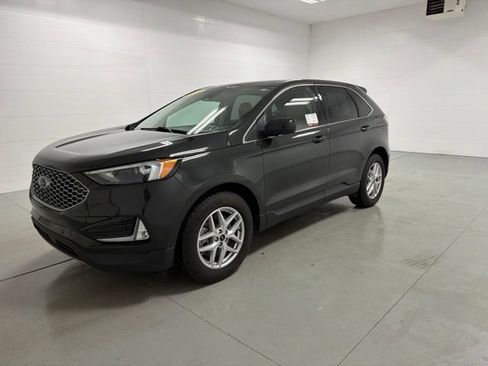 Used 2023 Ford Edge SEL w/ Convenience Package AWD/4WD image 4