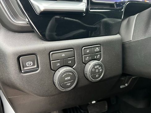 New 2026 Chevrolet Silverado 3500 LT w/ Texas Edition image 38