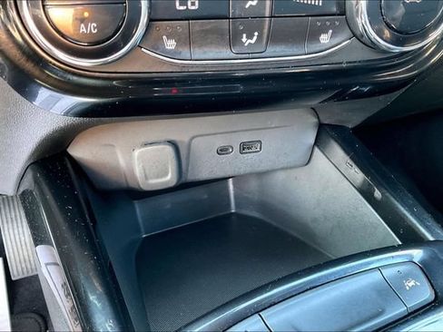 Used 2024 Chevrolet Trax RS w/ Driver Confidence Package FWD image 33