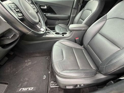 Used 2022 Kia Niro Touring Special Edition FWD image 15