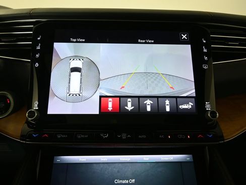 Used 2022 Jeep Grand Wagoneer Series II AWD/4WD image 28