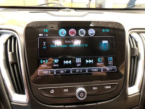 Used 2017 Chevrolet Malibu Premier w/ Premier Sun and Wheel Package FWD image 15