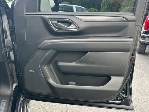 Used 2023 Chevrolet Suburban RST w/ Sport Performance Package AWD/4WD image 15