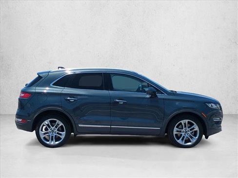 Used 2019 Lincoln MKC Reserve w/ MKC Climate Package AWD/4WD image 4
