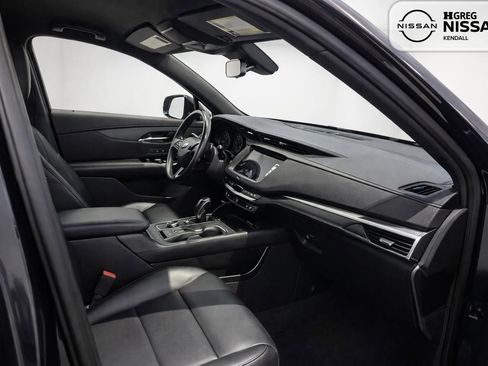 Used 2019 Cadillac XT4 Premium Luxury image 7