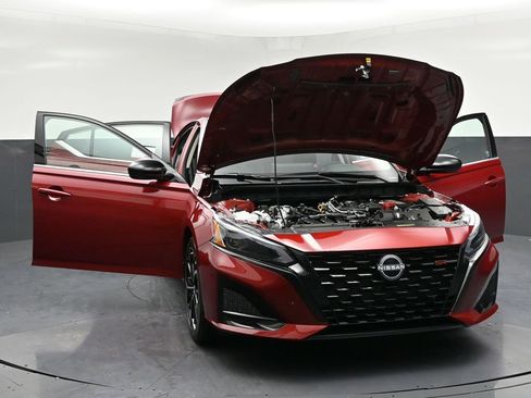 New 2026 Nissan Altima 2.5 SR FWD image 35
