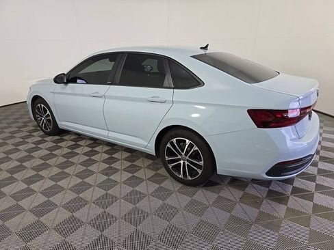 Used 2025 Volkswagen Jetta Sport FWD image 4