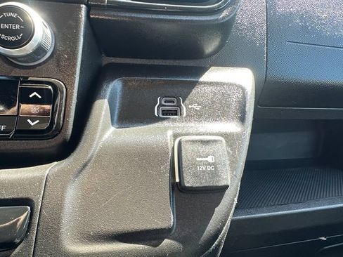 Used 2025 RAM ProMaster 2500 w/ U-Haul Equipment Group FWD image 39