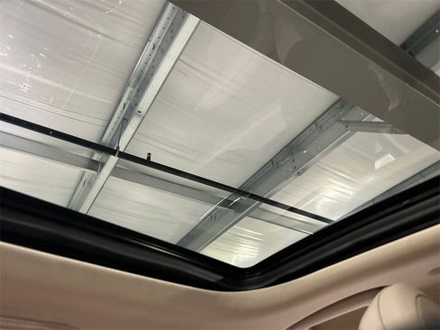 Used 2022 Lincoln Nautilus Reserve w/ Equipment Group 201A image 27