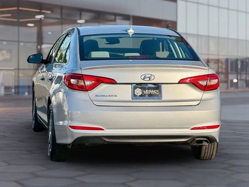 Used 2017 Hyundai Sonata SE image 4
