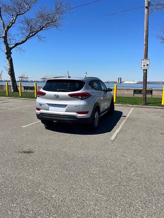Used 2017 Hyundai Tucson SE w/ SE Popular Package 02 AWD/4WD image 7