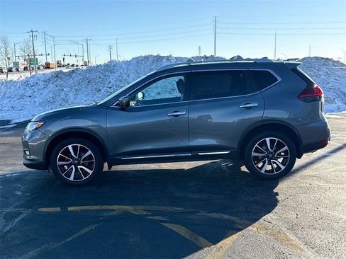 Used 2019 Nissan Rogue SL w/ Premium Package image 6