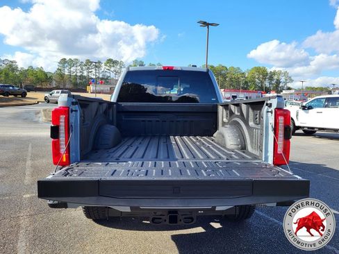 New 2026 Ford F250 Lariat w/ Black Appearance Package image 9