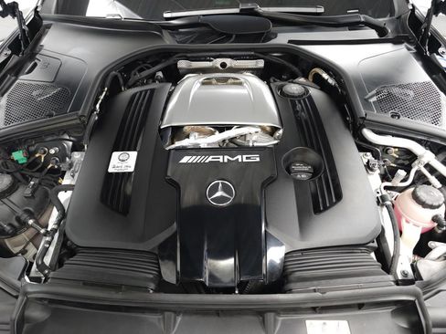 Used 2024 Mercedes-Benz S 63 AMG S w/ Carbon Fiber Exterior Package image 40
