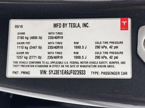 Used 2018 Tesla Model 3 Long Range RWD image 39