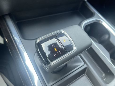 Used 2024 Chevrolet Silverado 1500 LT Trail Boss w/ LT Trail Boss Premium Package image 32