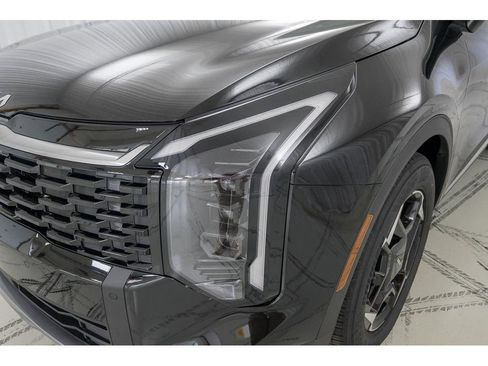 New 2026 Kia Sportage EX image 9