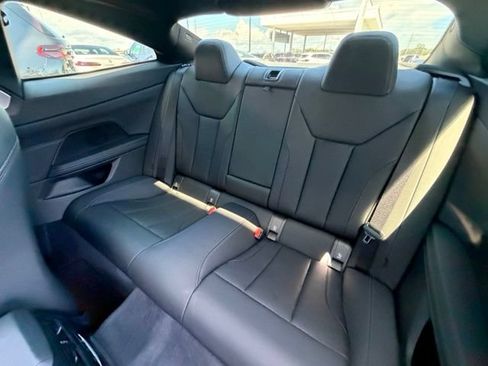 Used 2023 BMW 430i Coupe w/ M Sport Package RWD image 29