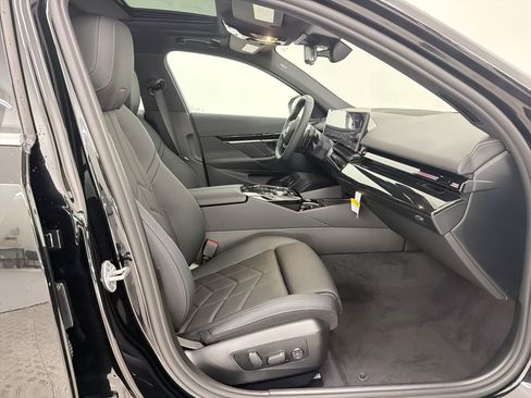 New 2026 BMW 530i RWD image 26