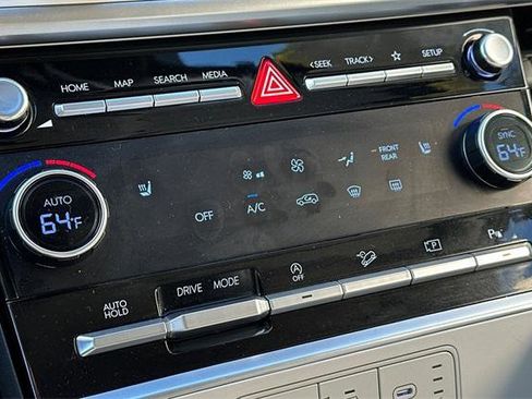 Used 2025 Hyundai Santa Fe SEL image 22