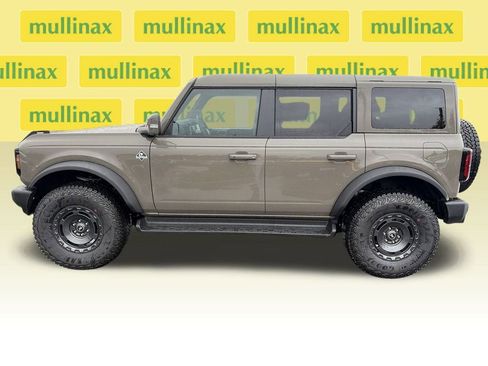 New 2025 Ford Bronco Outer Banks w/ Sasquatch Package image 39