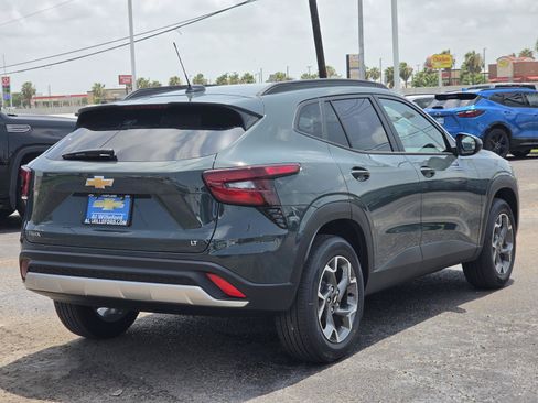 New 2026 Chevrolet Trax LT FWD image 5