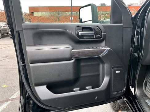 Used 2020 Chevrolet Silverado 3500 LTZ w/ LTZ Plus Package image 9