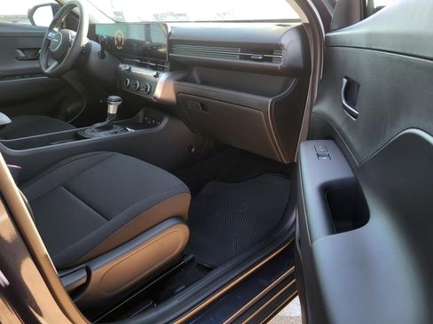 New 2026 Hyundai Kona SE FWD image 7