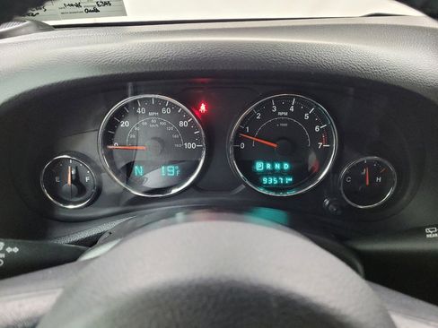 Used 2017 Jeep Wrangler Unlimited Sport image 23