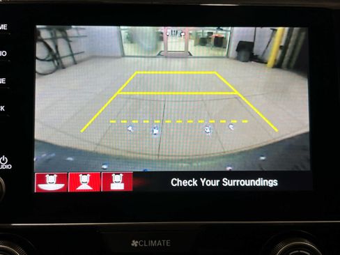 Used 2021 Honda Civic Sport image 11