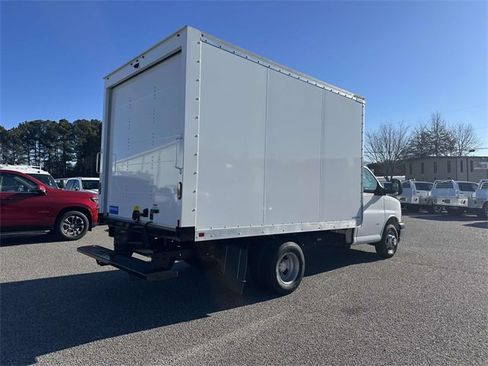 New 2025 Chevrolet Express 3500 w/ Power Convenience Package image 7