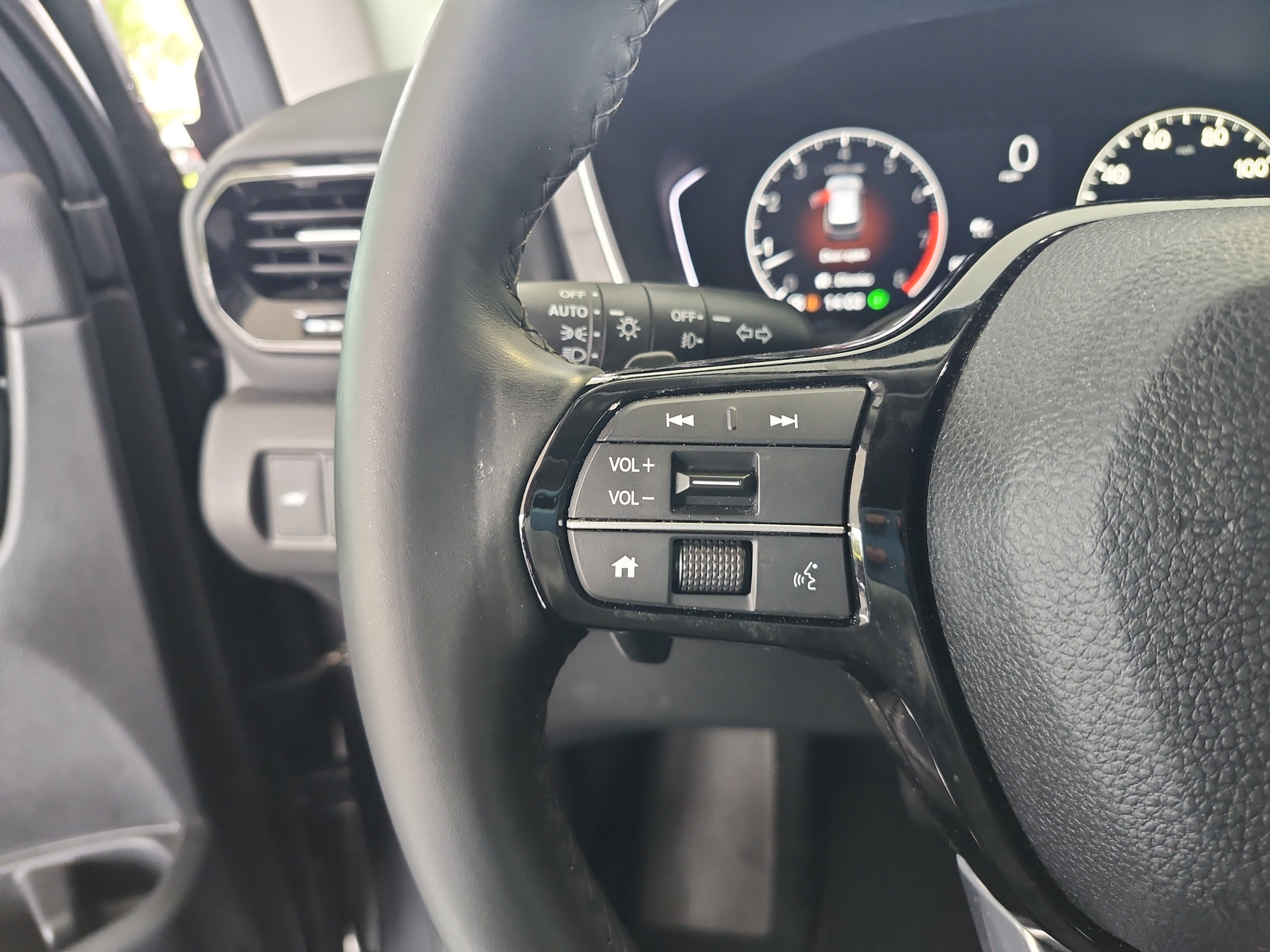 Certified 2025 Honda Pilot EX-L image 13