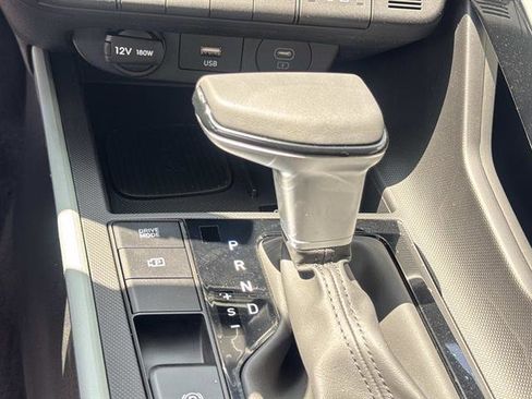 New 2026 Hyundai Elantra Limited FWD image 16