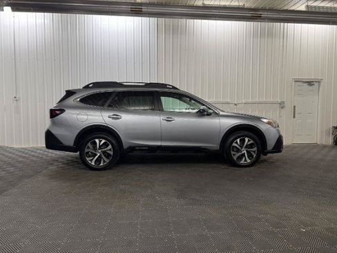 Used 2021 Subaru Outback Limited AWD/4WD image 28