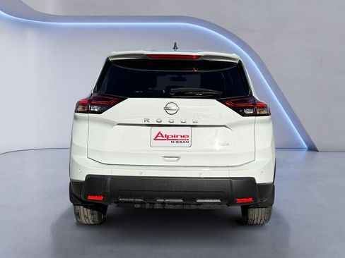 Certified 2024 Nissan Rogue S image 4