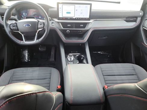 Used 2025 Ford Explorer ST-Line image 10