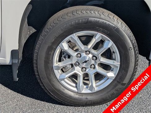 Used 2024 Chevrolet Silverado 1500 RST image 13