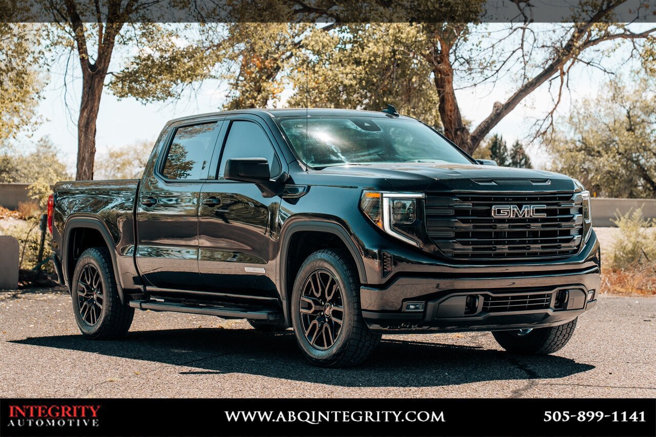 Used 2024 GMC Sierra 1500 Elevation w/ LPO, Elevation Black Package AWD/4WD image 1