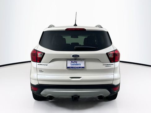 Used 2019 Ford Escape Titanium w/ U0J03 - Titanium Tow Package FWD image 6