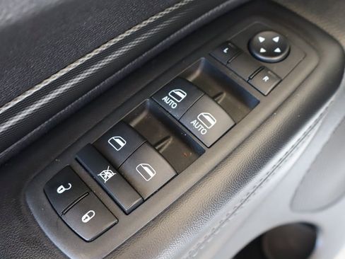 Used 2022 Dodge Durango GT image 19