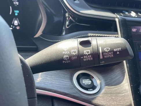 Used 2023 Jeep Grand Cherokee 4WD 4xe image 34