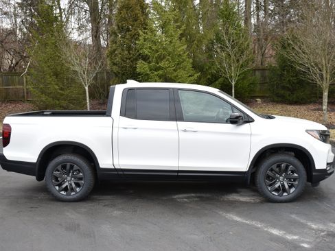 New 2026 Honda Ridgeline Sport image 9