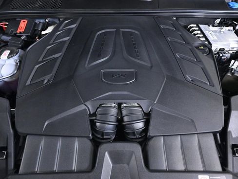 Certified 2025 Porsche Cayenne GTS image 25