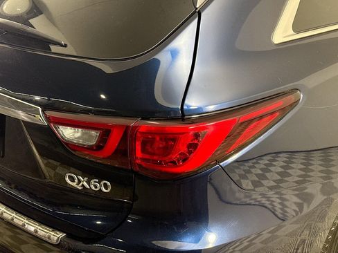 Used 2019 INFINITI QX60 Luxe w/ Essential Package image 34