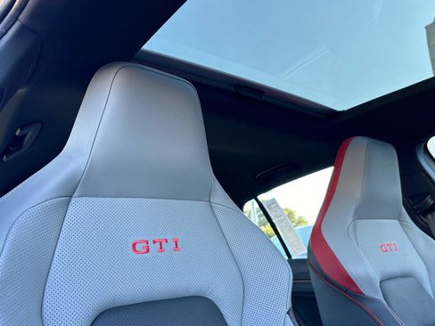 New 2026 Volkswagen GTI SE image 16