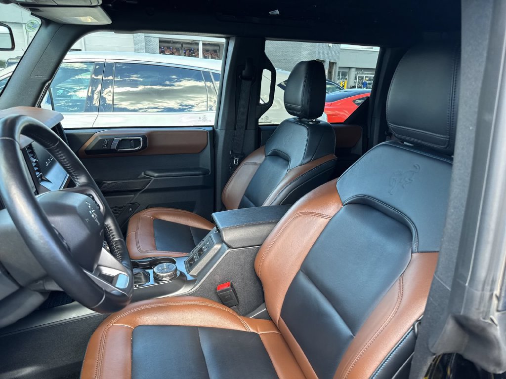 Used 2024 Ford Bronco Outer Banks AWD/4WD image 9