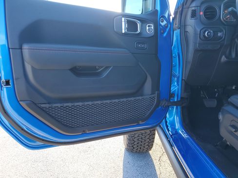 New 2026 Jeep Wrangler Unlimited Rubicon image 16