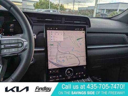 Used 2025 GMC Terrain Elevation w/ Elevation Premium Package AWD/4WD image 24