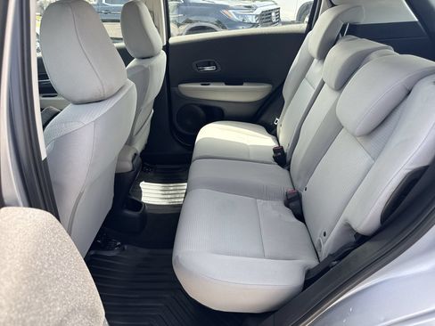 Used 2021 Honda HR-V LX image 18
