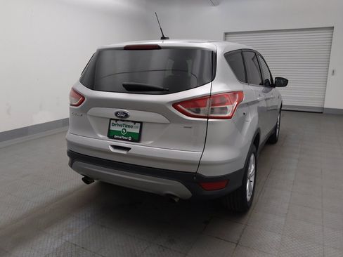 Used 2016 Ford Escape SE FWD image 7